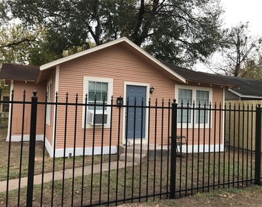 1704 Sam Wilson Street - Photo Thumbnail 9