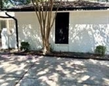 2719 Tinechester Drive - Photo Thumbnail 5