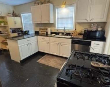 932 Walling St Street - Photo Thumbnail 1