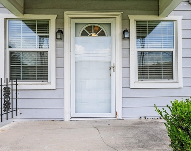 932 Walling St Street - Photo Thumbnail 2