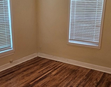 932 Walling St Street - Photo Thumbnail 10