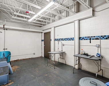 831 S Flores Street - Photo Thumbnail 24