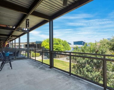 831 S Flores Street - Photo Thumbnail 10