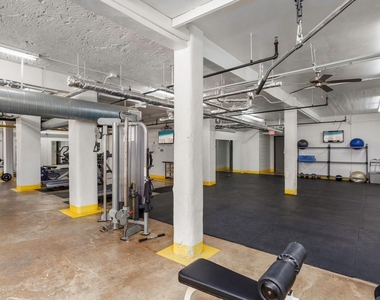 831 S Flores Street - Photo Thumbnail 20