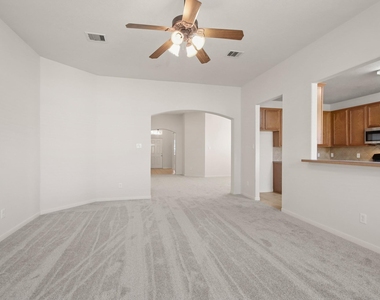 15114 Cave Creek Drive - Photo Thumbnail 6