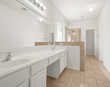 15114 Cave Creek Drive - Photo Thumbnail 14