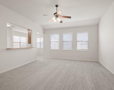 15114 Cave Creek Drive - Photo Thumbnail 5