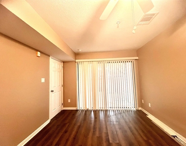 2611 Grants Lake Boulevard - Photo Thumbnail 6