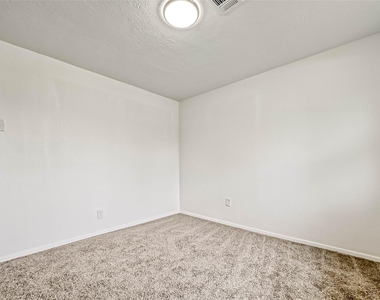 4418 Knotty Oaks Trail - Photo Thumbnail 35