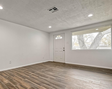 4418 Knotty Oaks Trail - Photo Thumbnail 12