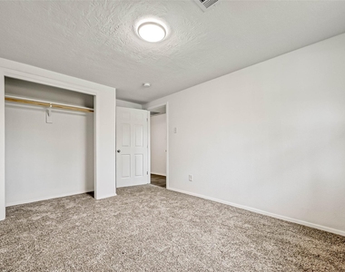 4418 Knotty Oaks Trail - Photo Thumbnail 32