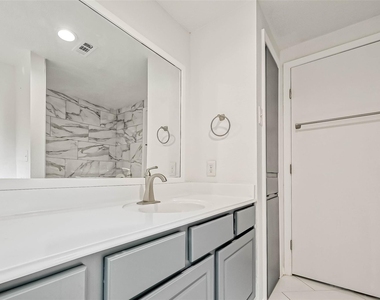 4418 Knotty Oaks Trail - Photo Thumbnail 41