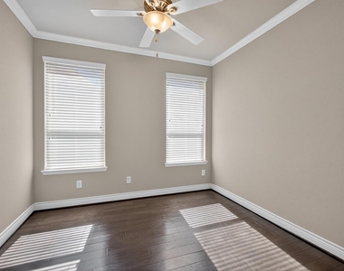 15303 Westland Gate Drive - Photo Thumbnail 5