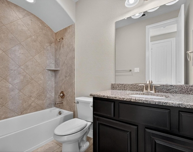 15303 Westland Gate Drive - Photo Thumbnail 9