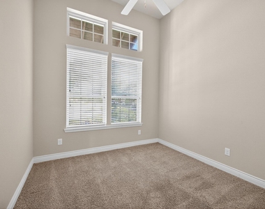 15303 Westland Gate Drive - Photo Thumbnail 3