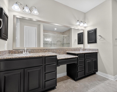 15303 Westland Gate Drive - Photo Thumbnail 14