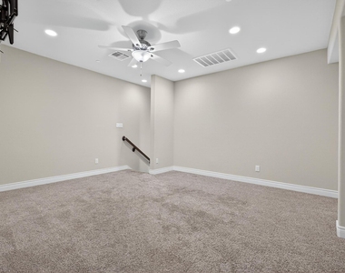 15303 Westland Gate Drive - Photo Thumbnail 35
