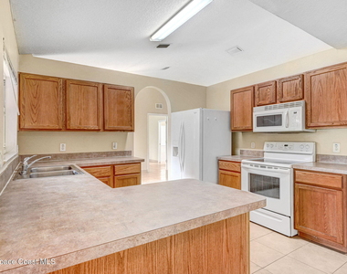 1416 Martinez Street Se - Photo Thumbnail 9