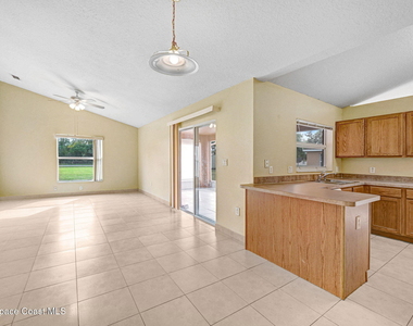 1416 Martinez Street Se - Photo Thumbnail 10