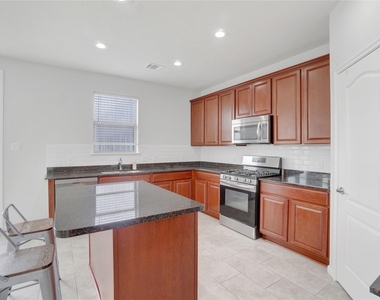 10514 Kentington Oak Drive - Photo Thumbnail 19