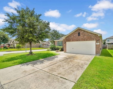 10514 Kentington Oak Drive - Photo Thumbnail 2