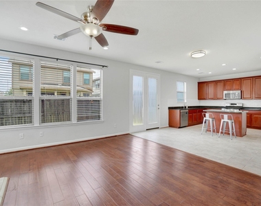 10514 Kentington Oak Drive - Photo Thumbnail 16