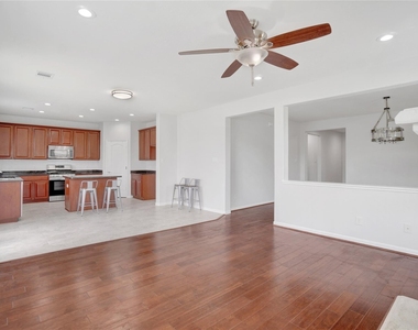 10514 Kentington Oak Drive - Photo Thumbnail 15