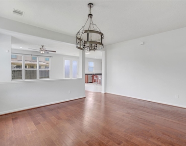 10514 Kentington Oak Drive - Photo Thumbnail 12
