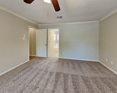 3918 Forest Village Drive - Photo Thumbnail 11