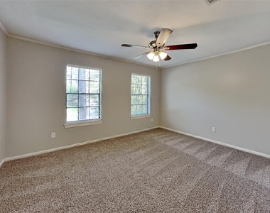 3918 Forest Village Drive - Photo Thumbnail 17