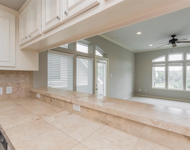 2701 Helena Street - Photo Thumbnail 7