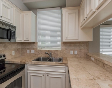 2701 Helena Street - Photo Thumbnail 6