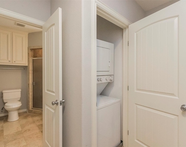2701 Helena Street - Photo Thumbnail 14