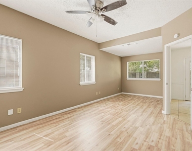 12318 Fetlock Drive - Photo Thumbnail 20
