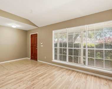 12318 Fetlock Drive - Photo Thumbnail 22