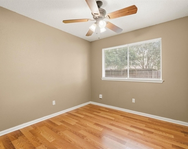 12318 Fetlock Drive - Photo Thumbnail 18
