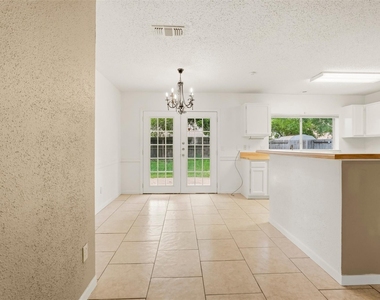 12318 Fetlock Drive - Photo Thumbnail 9