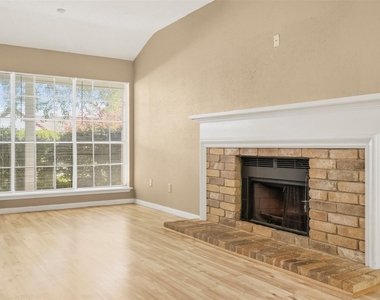 12318 Fetlock Drive - Photo Thumbnail 23