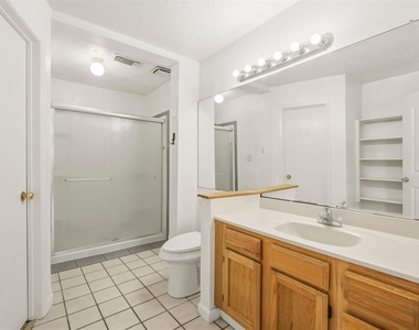 12318 Fetlock Drive - Photo Thumbnail 21