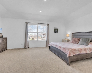 6304 Arcadia Sound Lane - Photo Thumbnail 16