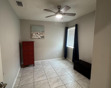 1002 Brothers Avenue - Photo Thumbnail 5