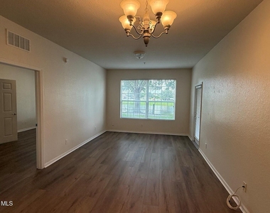 1626 Peregrine Circle - Photo Thumbnail 15