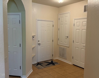 1626 Peregrine Circle - Photo Thumbnail 4