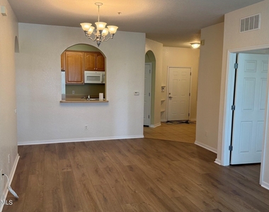 1626 Peregrine Circle - Photo Thumbnail 14