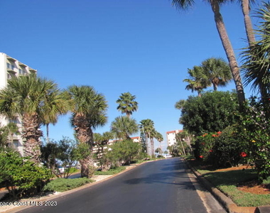 1860 N Atlantic Avenue - Photo Thumbnail 18