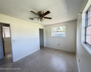 5963 Lord Street - Photo Thumbnail 13