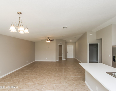 490 Hatcher Street Se - Photo Thumbnail 2