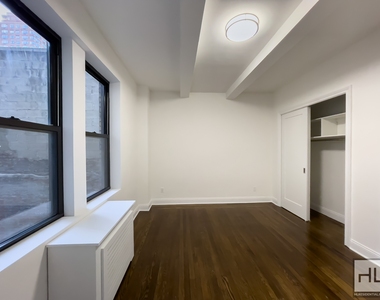 West 68th Street - Photo Thumbnail 2