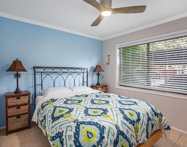 600 Summerhill Court - Photo Thumbnail 15