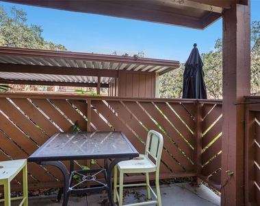 600 Summerhill Court - Photo Thumbnail 23